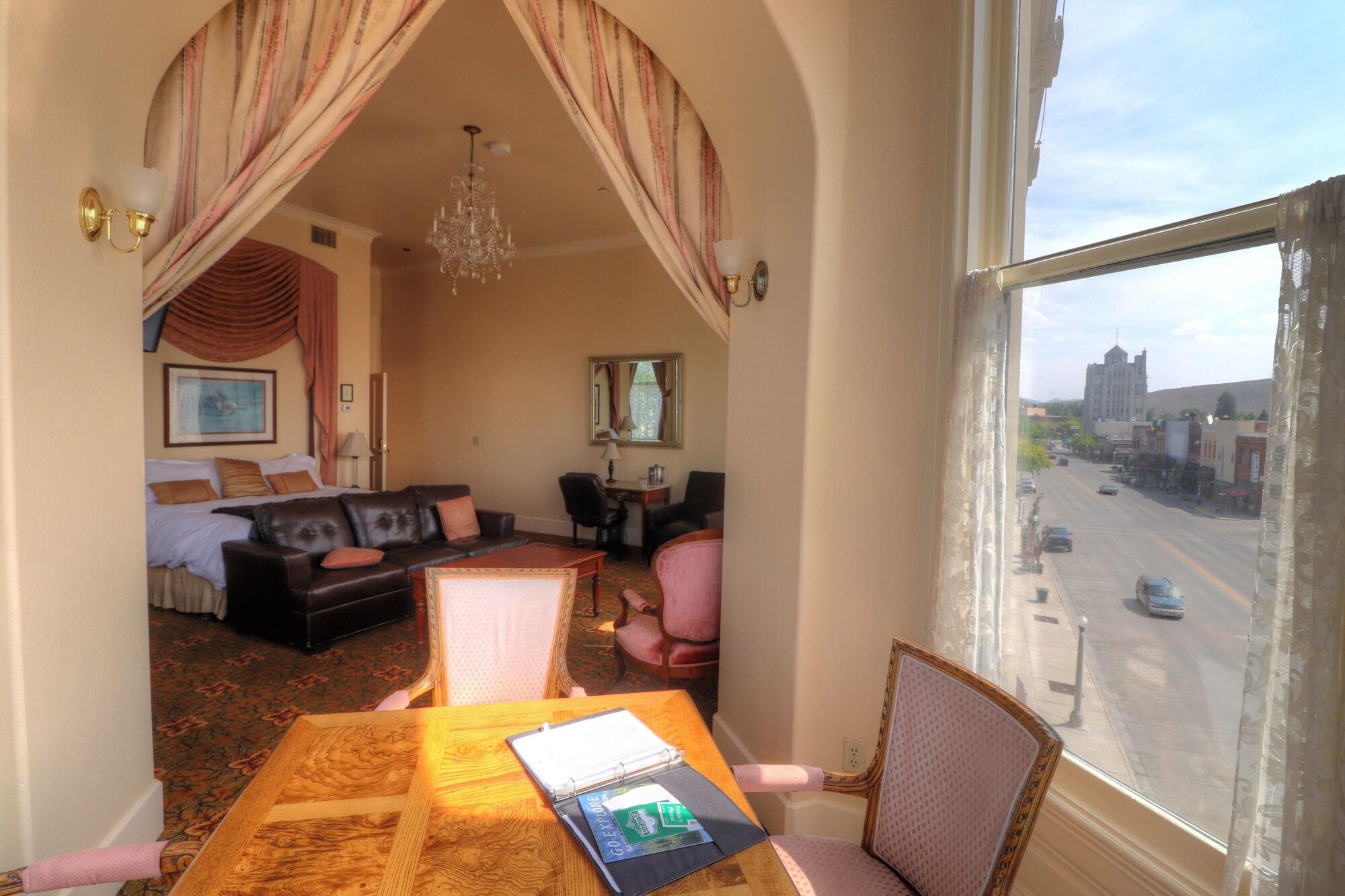 Geiser Grand Inn